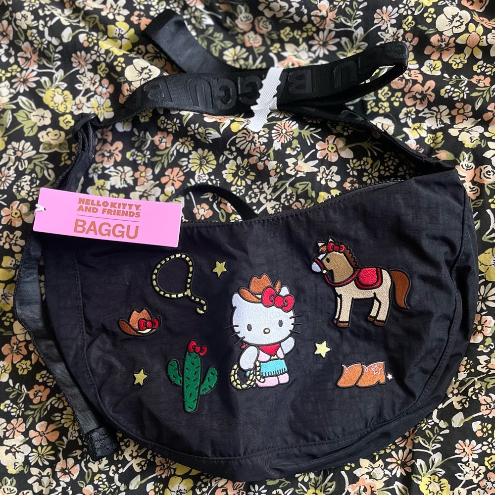 BAGGU X SANRIO Hello Kitty & Friends Medium Crescent Black Bag Purse NEW NWT